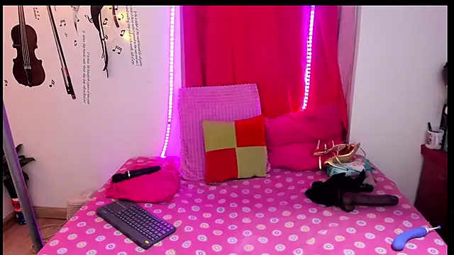 scarrlett40 online show from April 14, 9:31 am