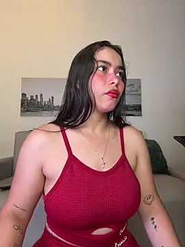 SophieRoyals online show from July 1, 12:15 pm