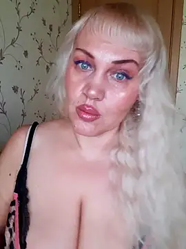 IsabellaBoni online show from October 13, 6:38 am