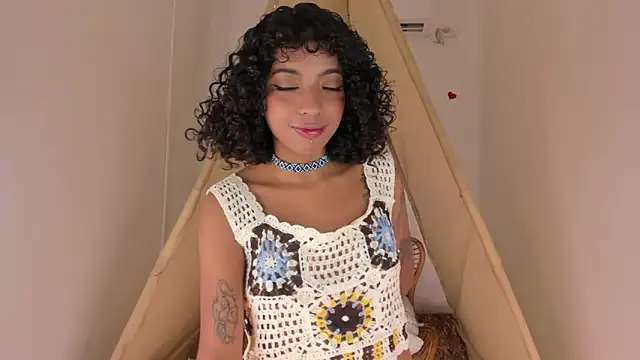 Ariella Ruiz online show from September 20, 12:47 pm