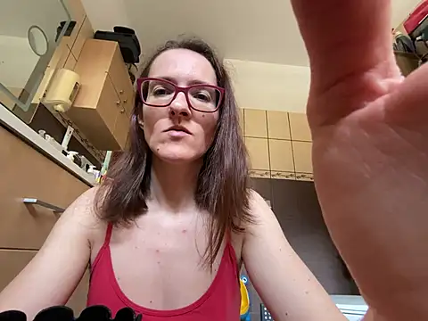 Milky hairy mommy online show from March 3, 9:15 am