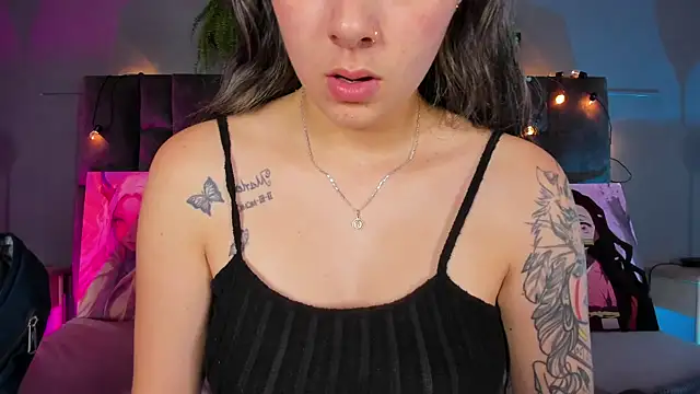 AmbarHills 1 online show from April 17, 11:45 am