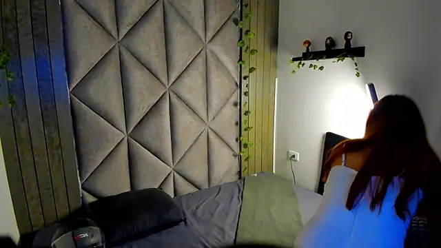 AbbyWathson online show from March 21, 11:48 am