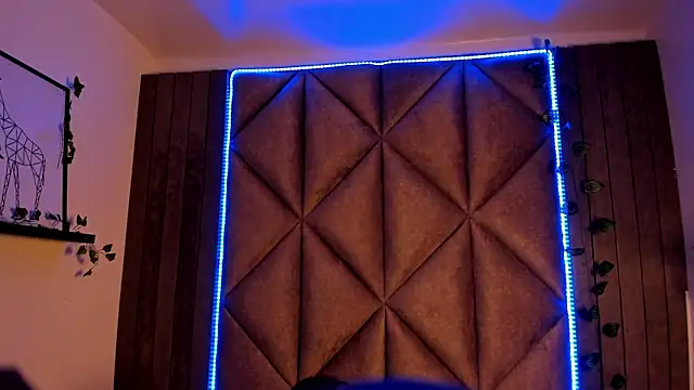 AbbyWathson online show from April 2, 12:02 pm