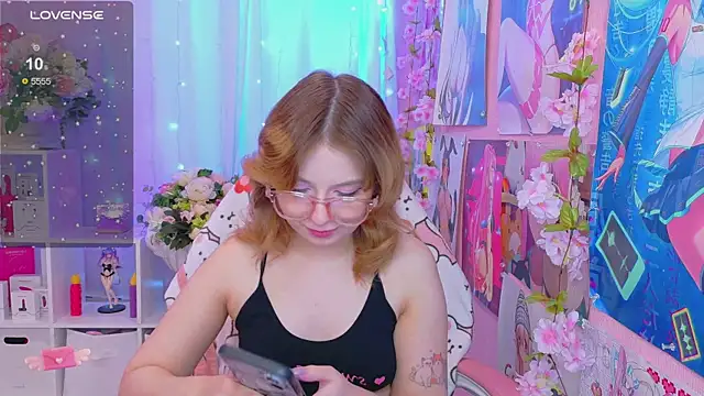 Coconut Mia online show from June 3, 1:45 pm