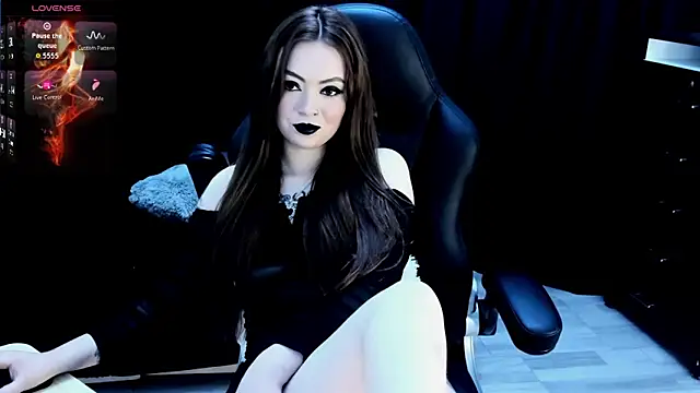 nasty katty  online show from January 6, 6:33 pm