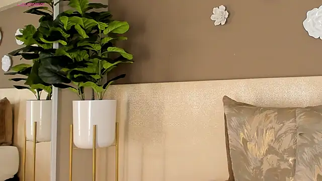 AylinMillerxs online show from September 23, 1:15 am