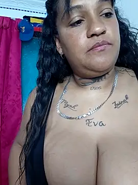 Michelle Brito1 online show from February 28, 2:49 pm