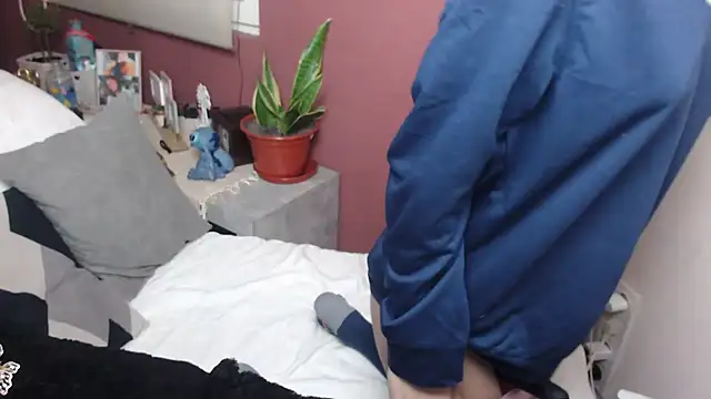 SOFIASWEETSECRETT online show from May 2, 2:37 am