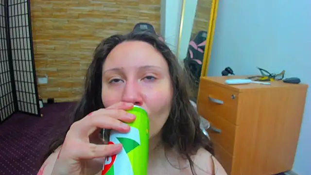 AishaRouhi online show from February 17, 5:07 am