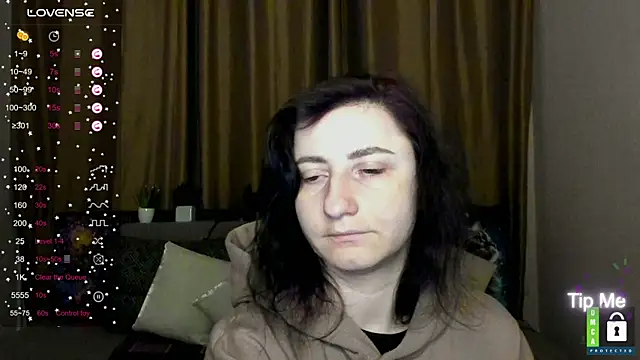 Muse kitty jenia online show from December 14, 6:30 am