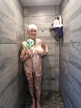 poussichienne online show from October 23, 3:51 pm