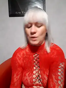 poussichienne online show from December 14, 4:35 pm