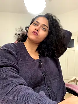 Curvydesifromgermany online show from October 8, 12:42 pm