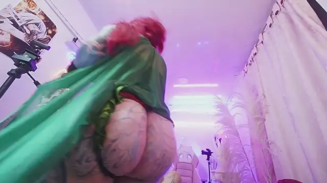 angelacianuro  online show from October 28, 12:49 am