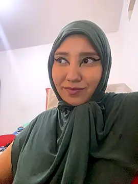 hannahayat online show from September 20, 8:51 pm