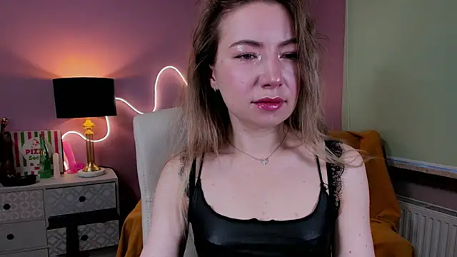 Mia Tasty online show from November 22, 7:44 am