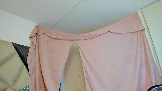 BonnieCute  online show from February 6, 12:14 am