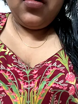 smile pretty online show from November 5, 6:35 pm