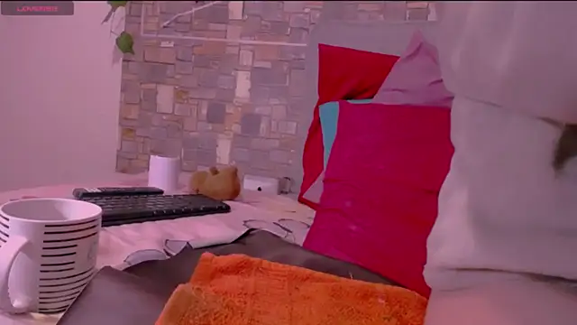 CrazyRousex online show from March 31, 5:35 pm