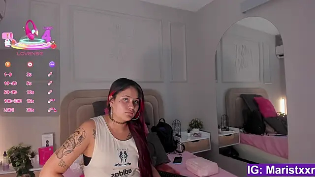 Maristxxr online show from November 12, 7:45 pm