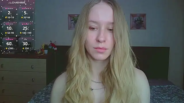 Lily  Devil online show from February 6, 9:01 am