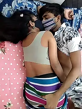 hottiess69 online show from April 10, 9:48 am