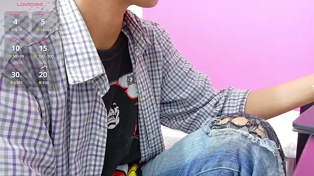 yourcuteneighbourr online show from February 18, 2:54 am