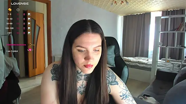 AizaRose online show from April 14, 6:13 am