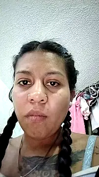 Tiphanydirty3 online show from November 17, 2:45 am