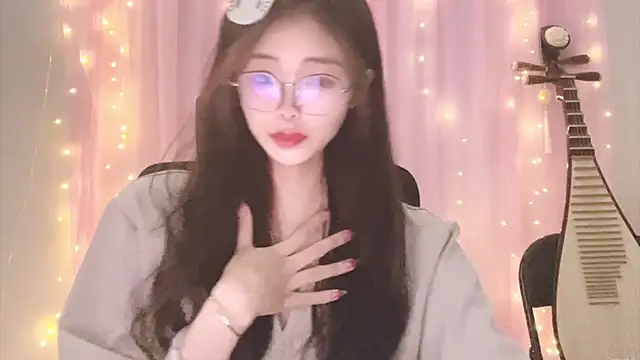 ---MIA--- online show from April 17, 3:47 pm