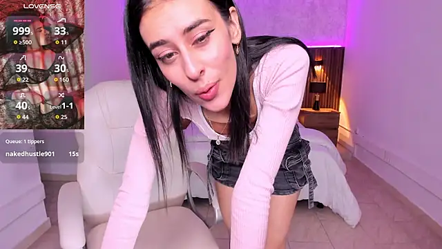 karlaa james online show from November 10, 11:16 am