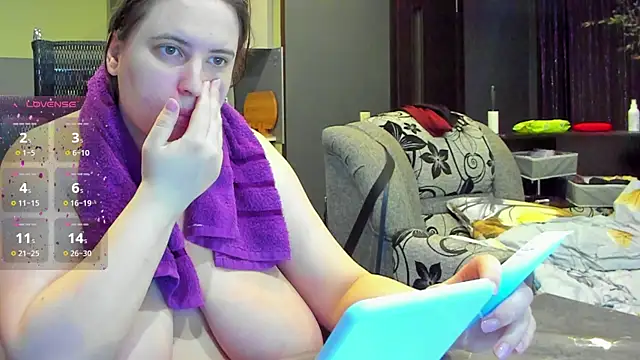 1lindsey1 online show from September 19, 4:50 pm