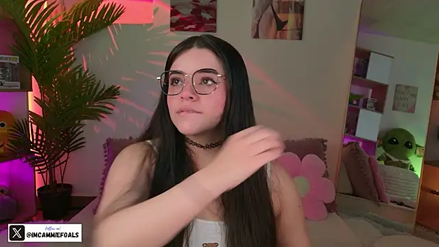 cammiefoalss online show from September 15, 1:52 pm