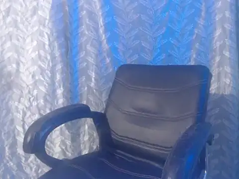 cute-priy online show from November 6, 5:13 am