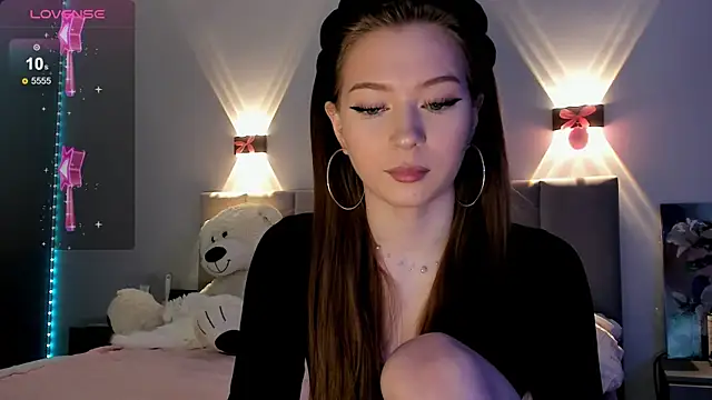 diana nier online show from September 22, 7:23 pm