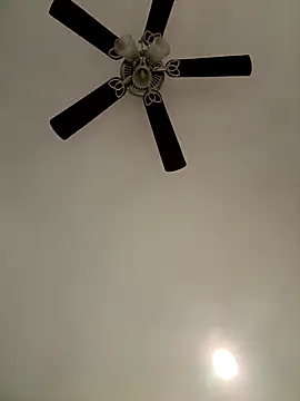 ThicBunz online show from December 19, 10:57 pm