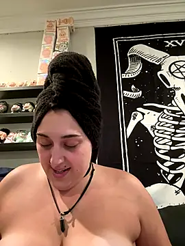 ThicBunz online show from September 9, 3:23 pm