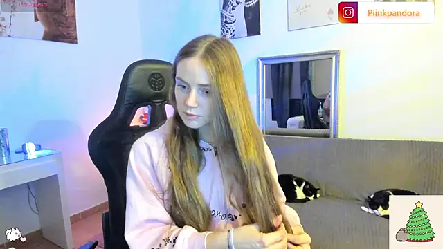 Piinkpandora online show from December 19, 9:40 pm