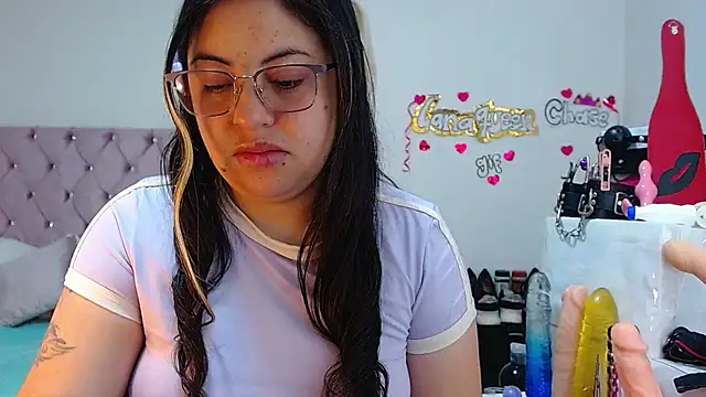 lanaqueen699 online show from September 9, 1:33 pm