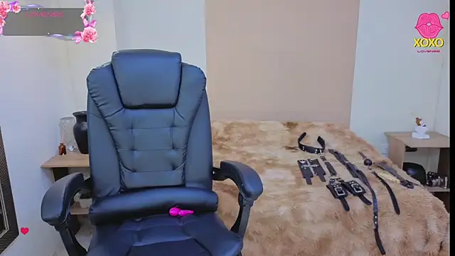 AmorMia online show from November 27, 7:50 pm