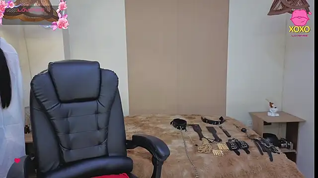 AmorMia online show from November 20, 8:10 pm