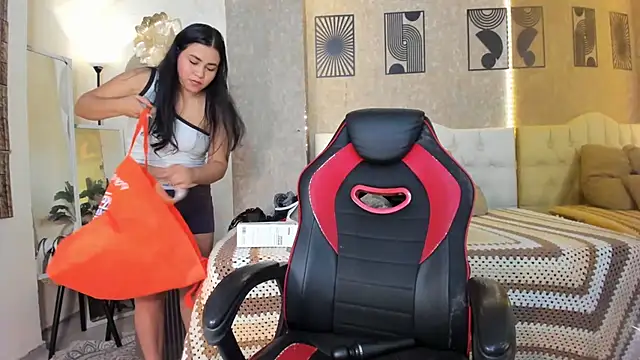 AmorMia online show from November 5, 7:52 pm