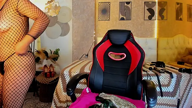 AmorMia online show from November 11, 7:55 pm