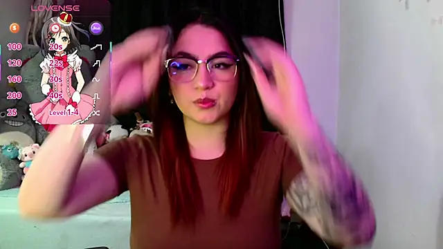 lucycherry   online show from February 20, 5:28 am