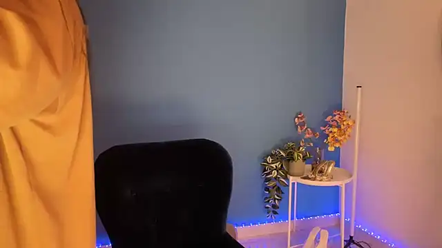 NaughtyMe online show from October 13, 6:27 am