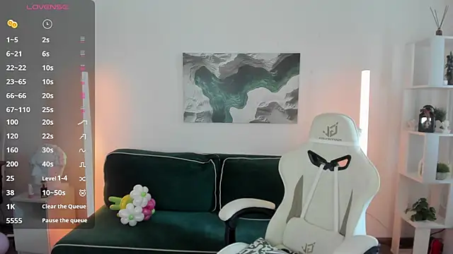 VanessaSmuth online show from March 7, 6:09 am