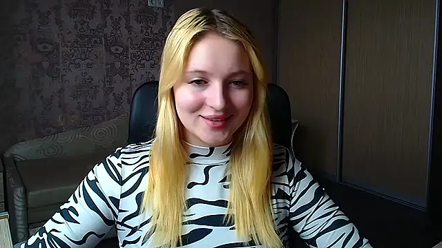 Milka kiss  online show from May 15, 12:19 pm