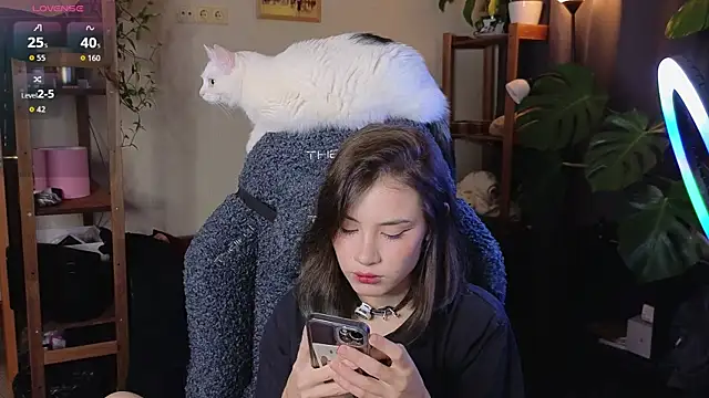 alicekiit online show from October 21, 12:36 am