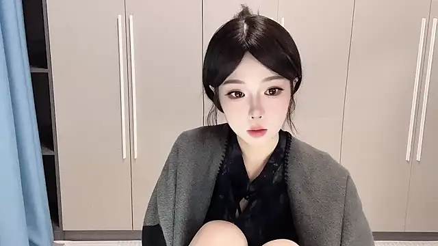 Q-ing online show from November 14, 1:44 pm